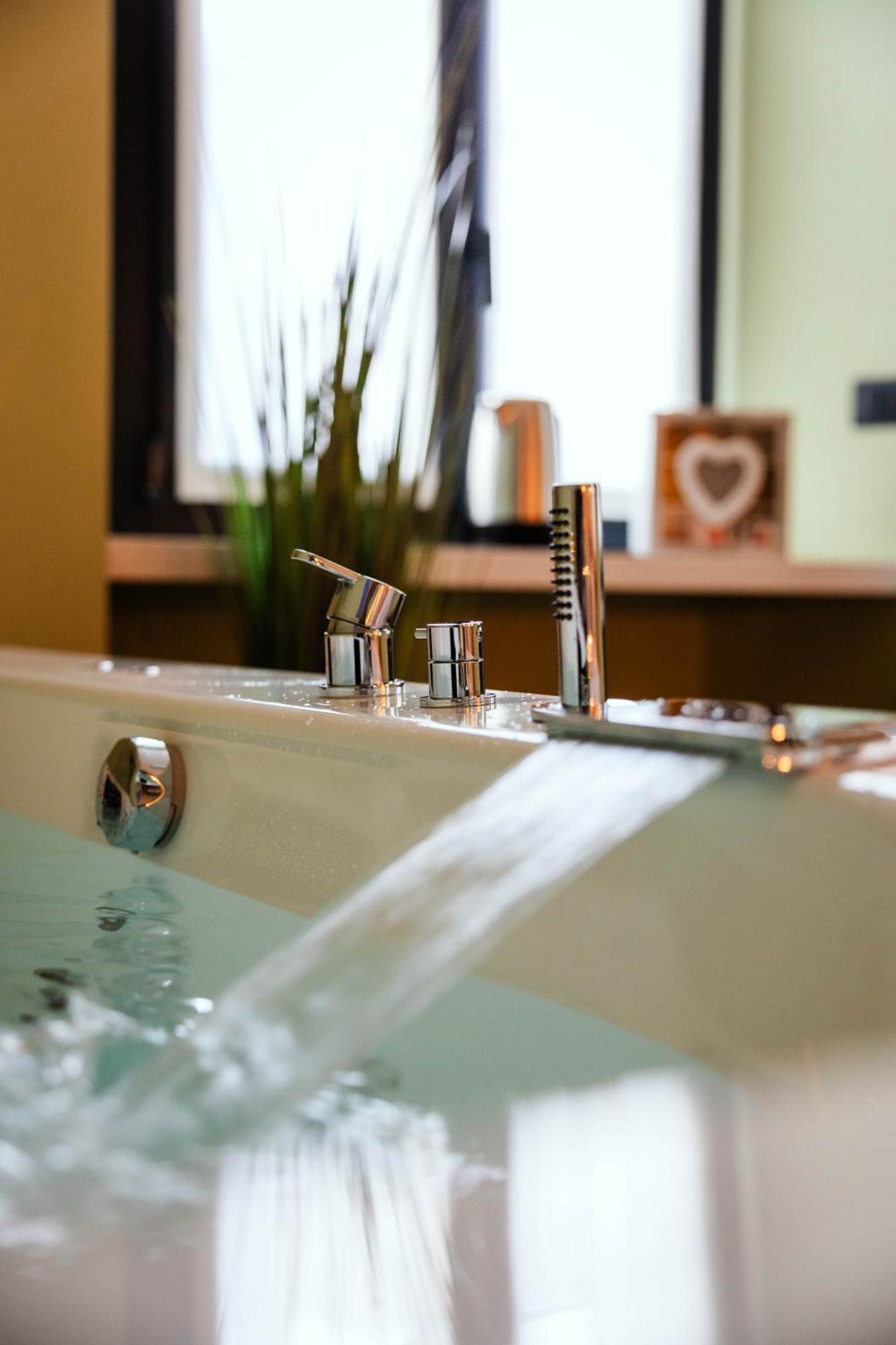 Marylin's Suite&spa Con Parcheggio Privato Appartement *